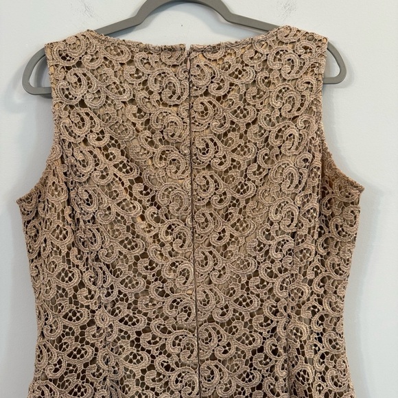 Women’s Tahari brown Elegant Lace Sleeveless shift Dress size 16 - Picture 5 of 7